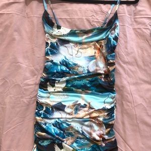 Perfect for night outs. If you are looking for a non-basic dress, this is for u.